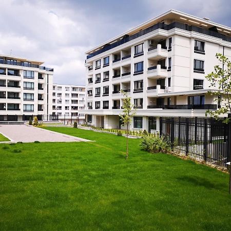 Business And Leisure Apartments In Mladost 2 With Free Garage София Экстерьер фото