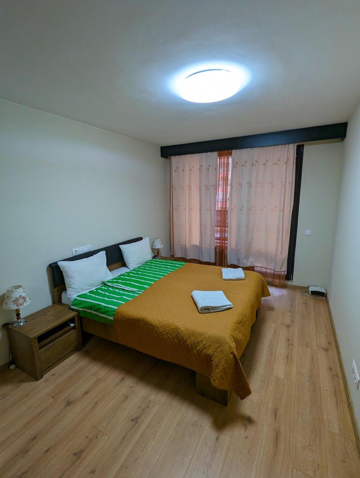 Business And Leisure Apartments In Mladost 2 With Free Garage София Экстерьер фото