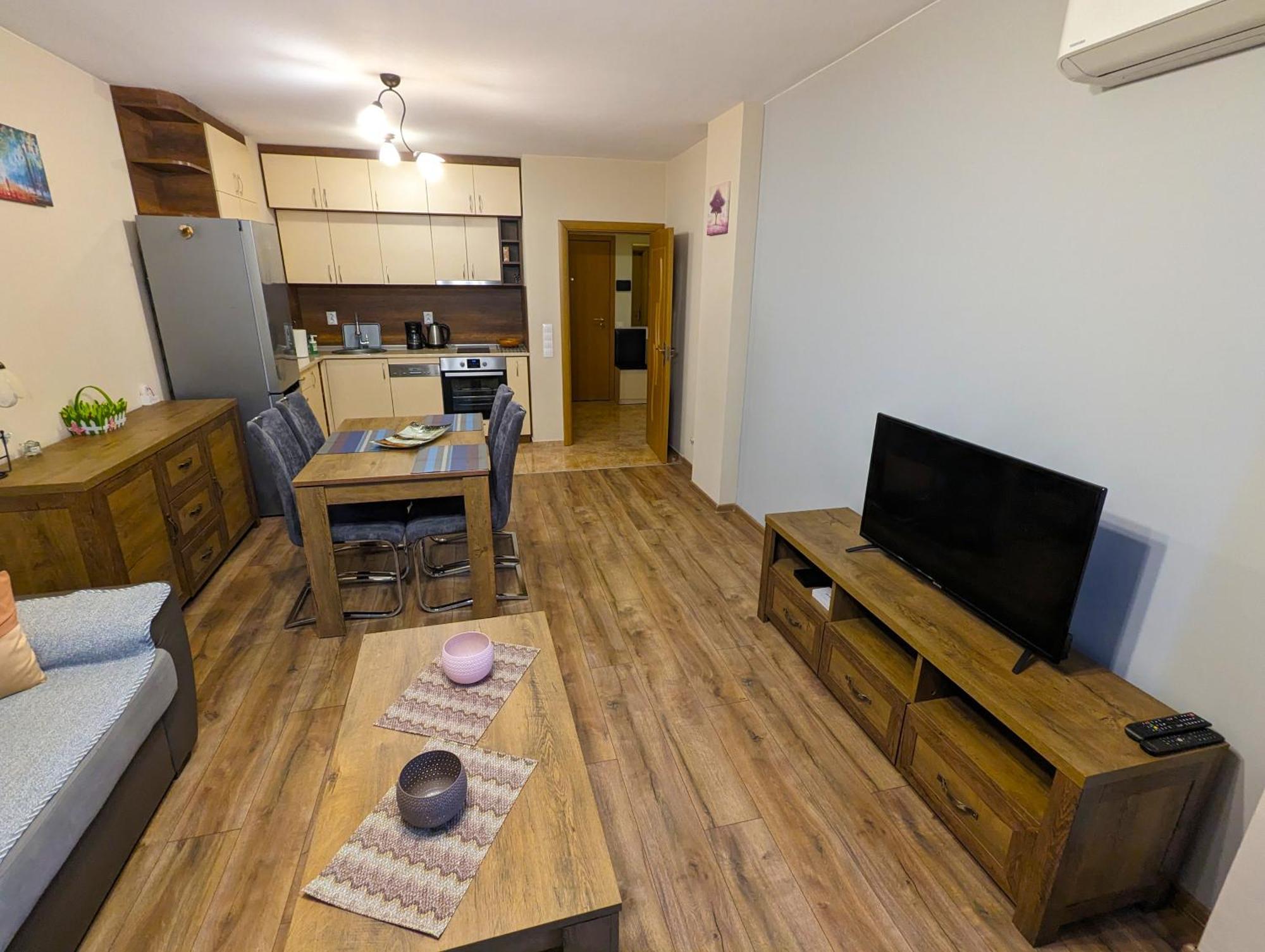 Business And Leisure Apartments In Mladost 2 With Free Garage София Экстерьер фото